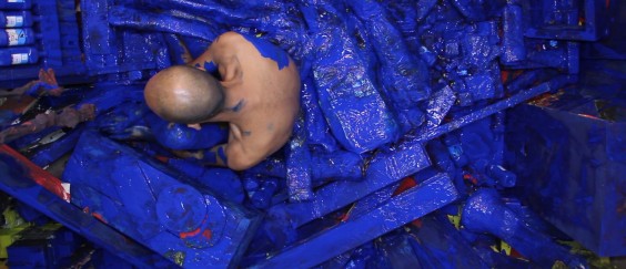 dyeing blue19