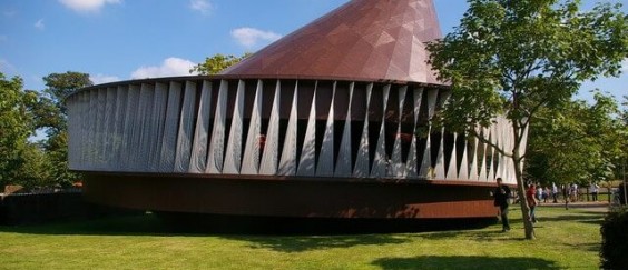 Serpentine_Gallery_Pavilion_2007_-_olafur eliasson and kjetil thorsen