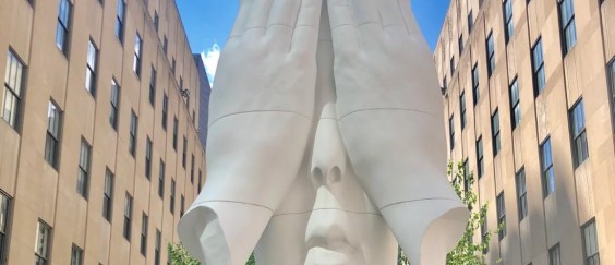 כותרת_Jaume Plensa_Behind the Walls, 2019